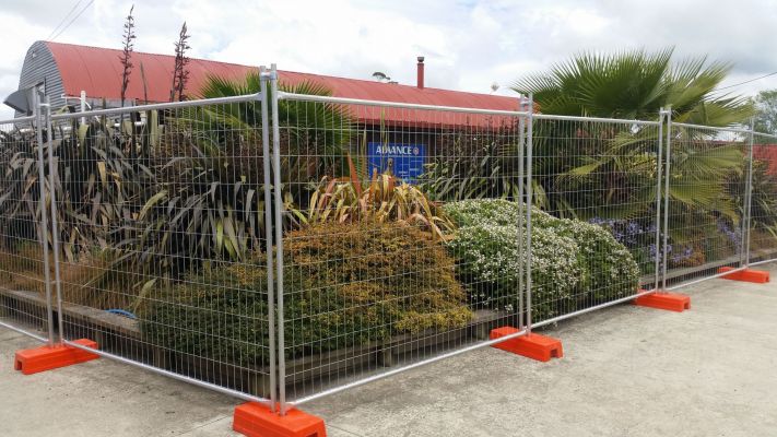 temp fence plastic feet